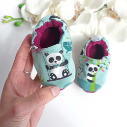 Chaussons souples bébé en tissu panda semelles antidérapantes
