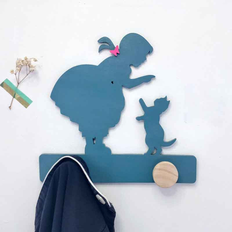 Porte-manteau mural en bois Petite fille et Chat