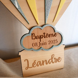 Panneau de bienvenue baptême thème Montgolfière bois de hêtre pastel jaune et bleu clair paillettes