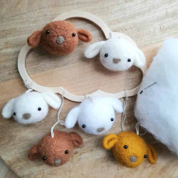 Mobile bébé original 6 animaux en laine feutrée