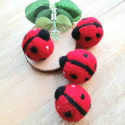 mobile bébé personnalisé coccinelles