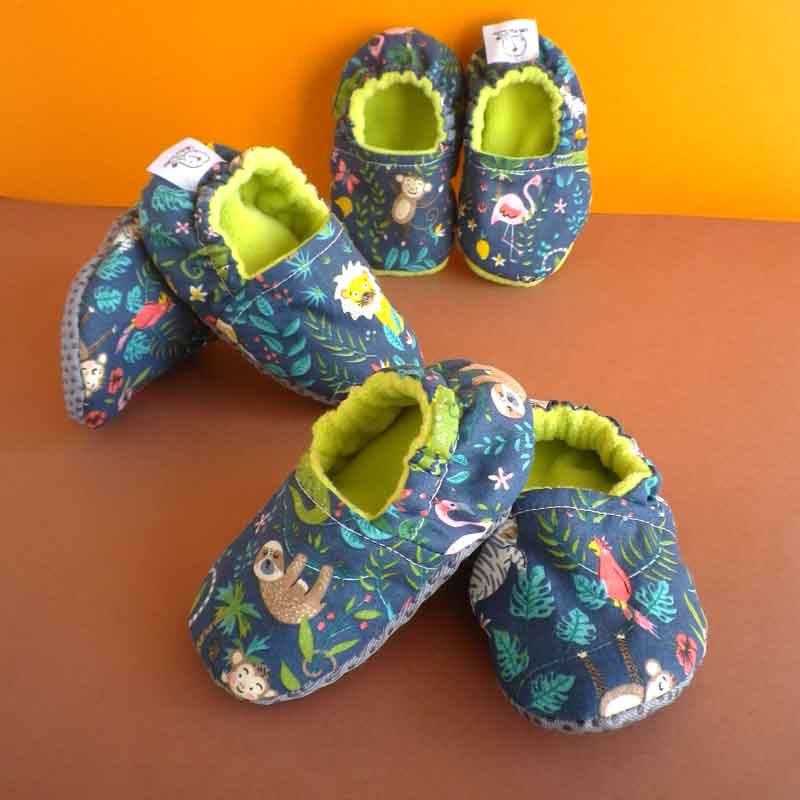 Chaussons bébé enfant en tissu jungle intérieur polaire
