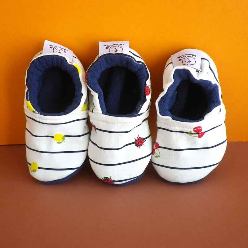 Chaussons bébé enfant en tissu marin à motifs intérieur polaire