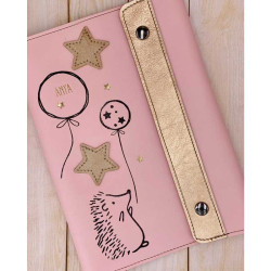 Protège carnet de santé en cuir motif hérisson