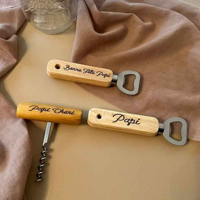 Coffret Apéro personnalisé : décapsuleur et tire-bouchon en bois