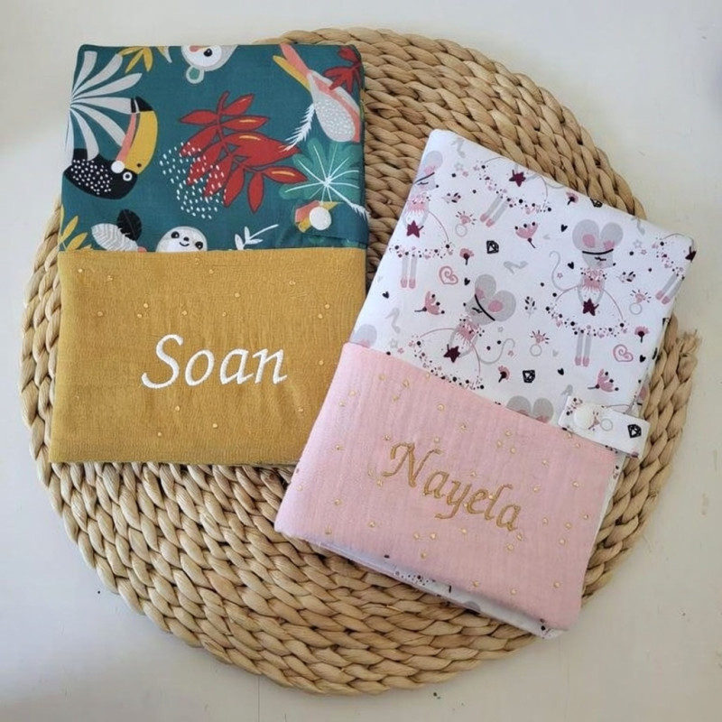 Protèges carnets de santé personnalisés bébé en tissu