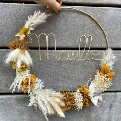 Couronne murale de fleurs séchées personnalisée