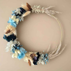 décoration florale séchée bleue