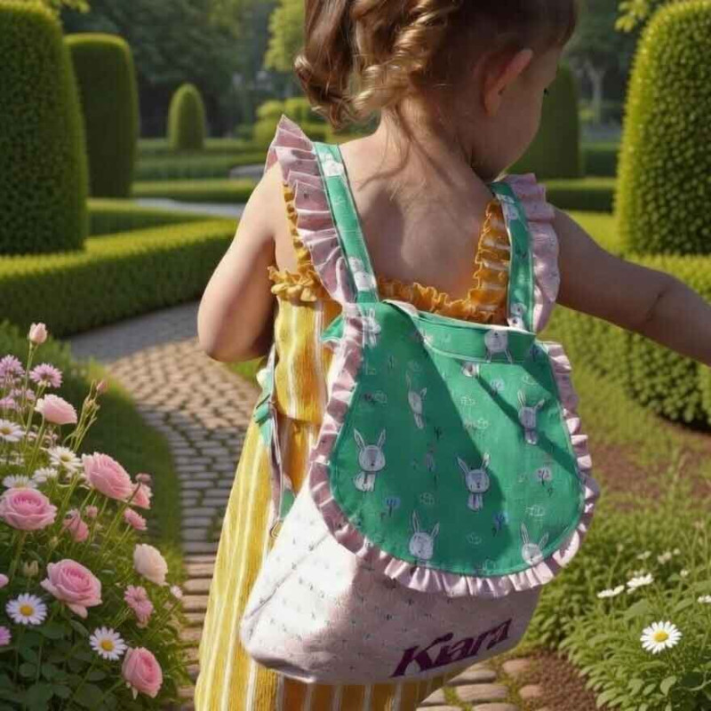 Sac à dos fille à volants et froufrous personnalisé