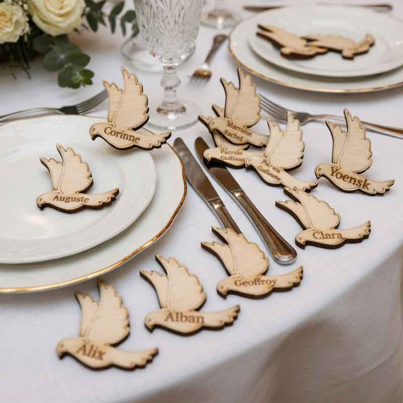 Marque-places Colombe personnalisés baptême