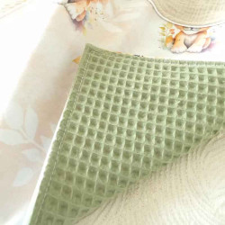 Bavoir maternelle nid d'abeille