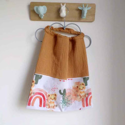 Serviette de cantine élastique en double gaze et coton à motifs