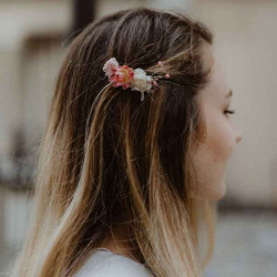 Barrette en fleurs séchées...