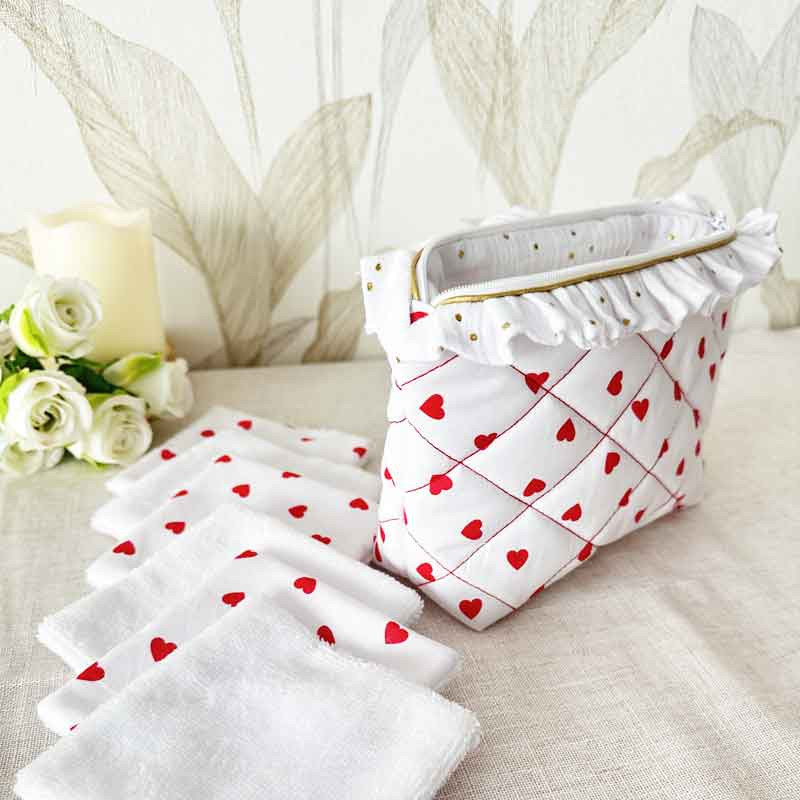 Trousse fille en double gaze et coton petits coeurs faite main