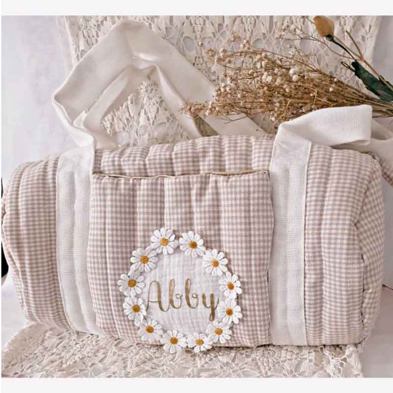 Sac bowling fille en vichy beige avec médaillon marguerite personnalisé