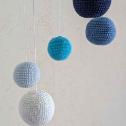 Mobile lit bébé minimaliste crochet