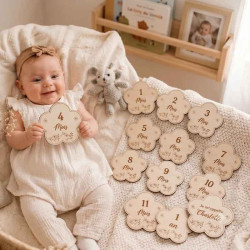 Cartes étapes bébé personnalisées en bois