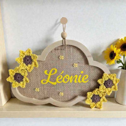 Plaque de porte prénom nuage personnalisée fleurs au crochet