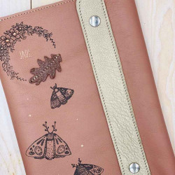Protège carnet de santé en cuir marron doré filles papillons