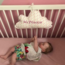 Coussin Musical Nuage Personnalise 35xcm Avec Motifs Au Choix