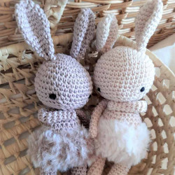 Amigurumi doudou lapine